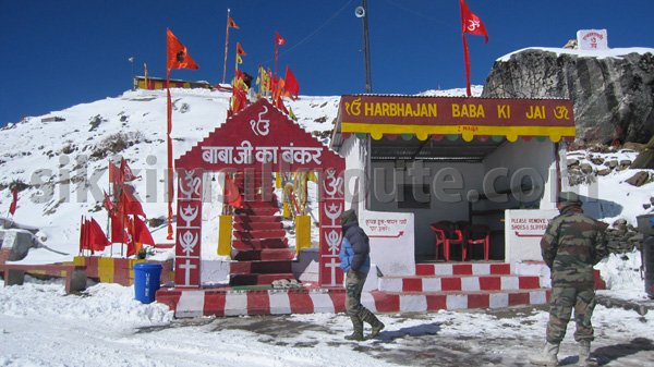 Day 2  : GANGTOK SIGHTSEEING-TSOMGO LAKE & BABA MANDIR