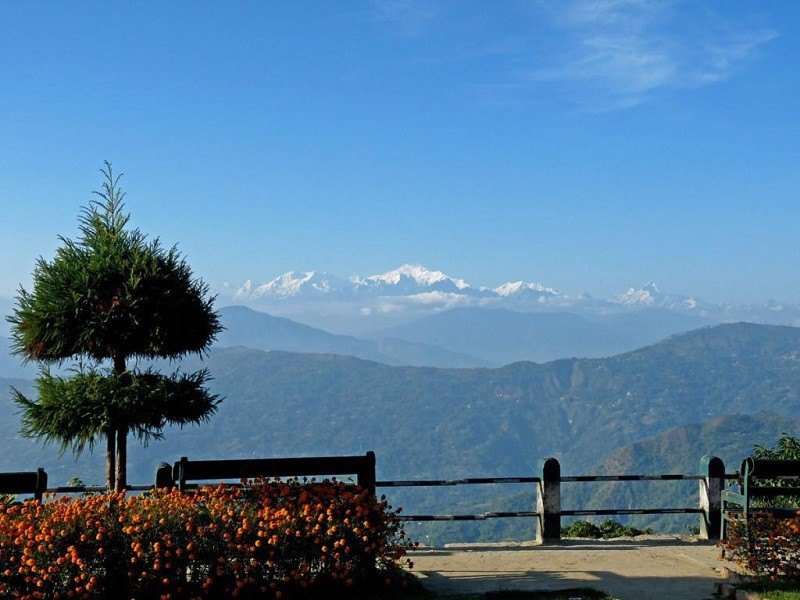 DAY 01: NJP RLY STATION / IXB AIRPORT - GANGTOK (125 KMS / 4 HRS) 