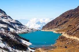 Day 4 : Lachung sightseen to Gangtok - Transfer With Yumthang Valley Excursion